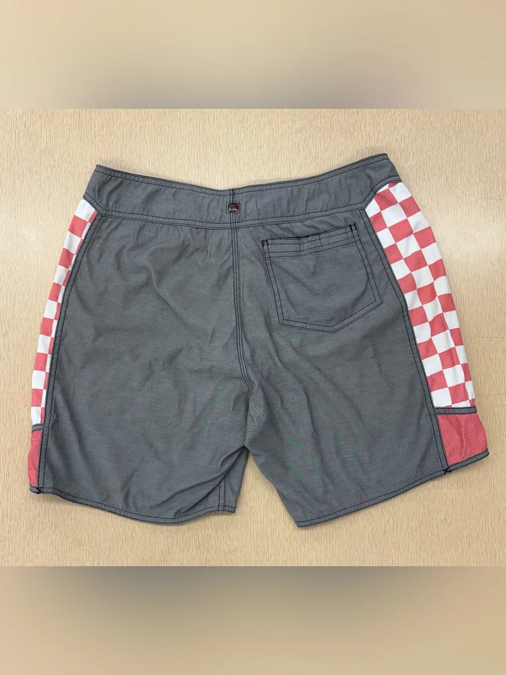 Vintage Quiksilver checkered 7” boardshorts